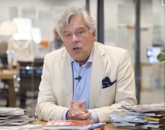 WhatsAppen met Charles Borremans