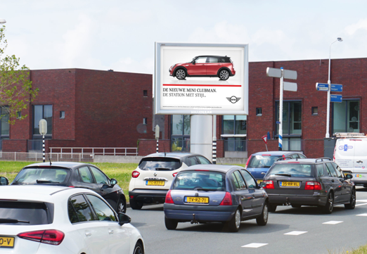 Hillenaar breidt uit in Randstad met 19 venster billboards