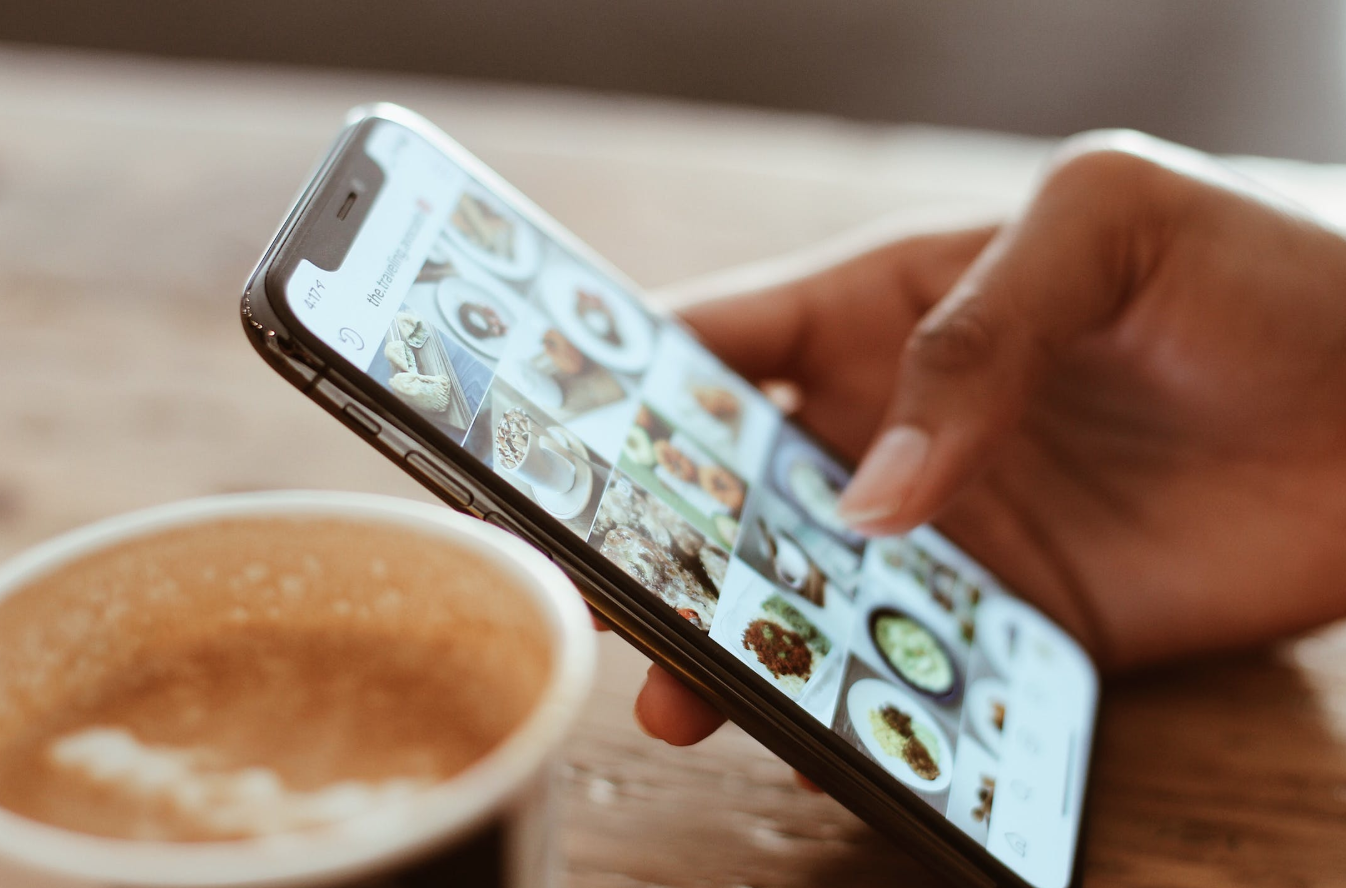 Meerderheid consumenten niet overtuigd door social advertising