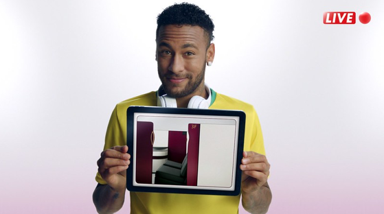 Qatar Airways lanceert veiligheidsvideo met wereldsterren