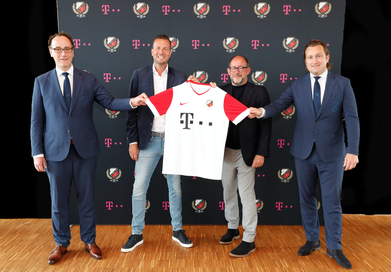 T-Mobile nieuwe hoofdsponsor van FC Utrecht